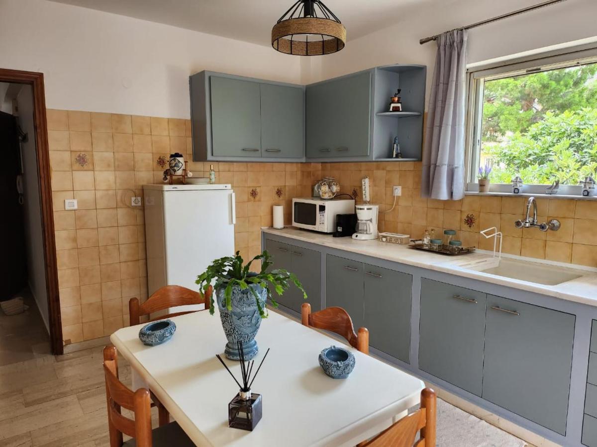 Queen Aspri Apartment 3' Min To The Beach! Antikyra Exterior foto