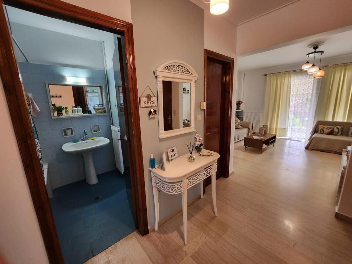 Queen Aspri Apartment 3' Min To The Beach! Antikyra Exterior foto