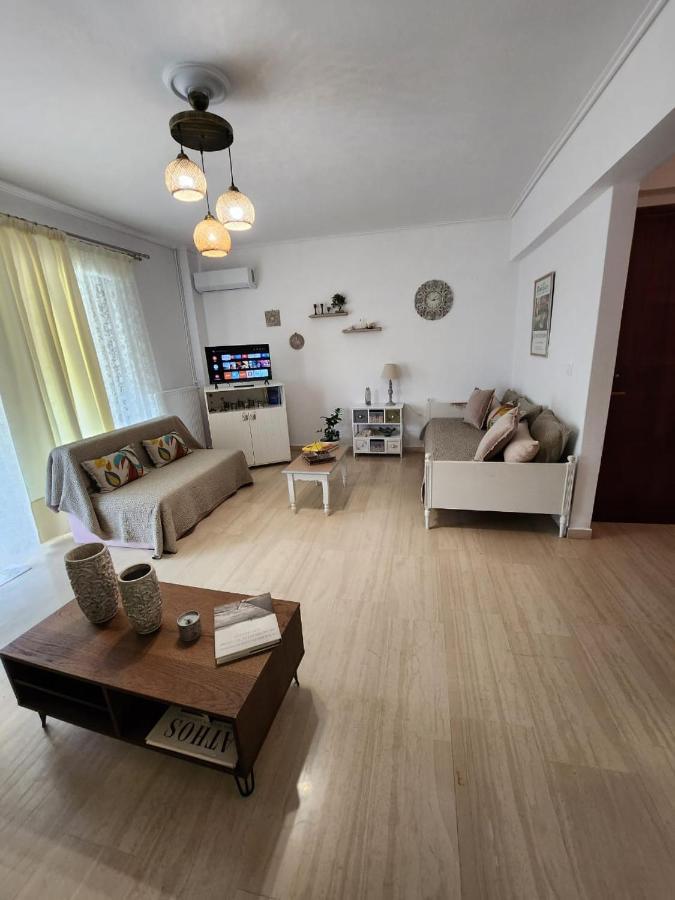 Queen Aspri Apartment 3' Min To The Beach! Antikyra Exterior foto